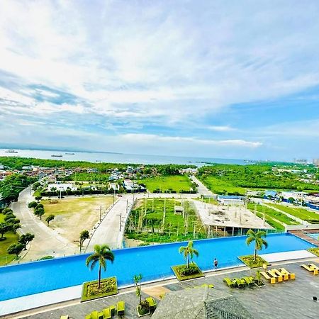 Mactan Newtown Condo 막탄 외부 사진