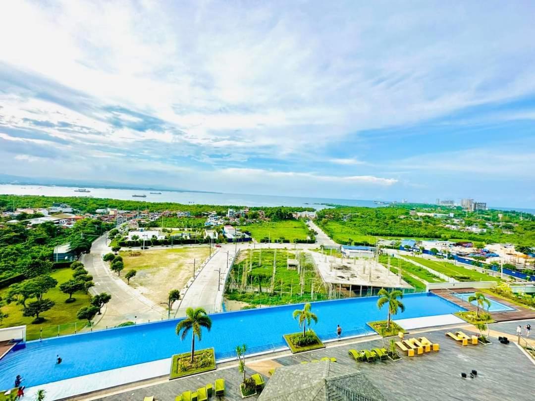 Mactan Newtown Condo 막탄 외부 사진