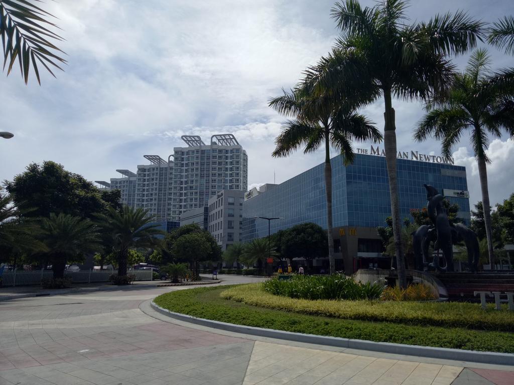 Mactan Newtown Condo 막탄 외부 사진