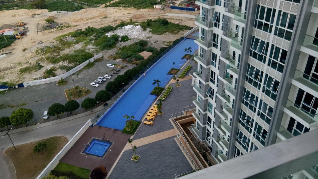 Mactan Newtown Condo 막탄 외부 사진