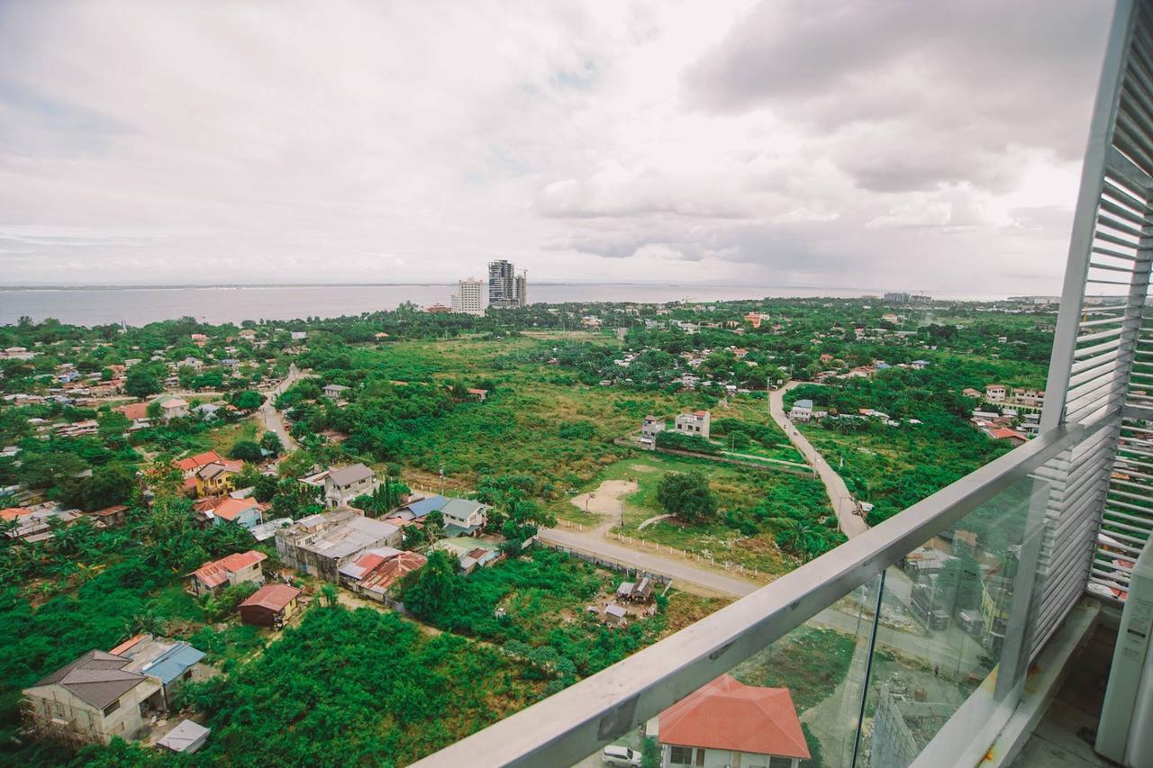 Mactan Newtown Condo 막탄 외부 사진